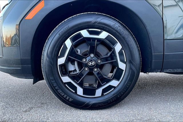 Certified 2025 Hyundai Santa Fe SEL image 8