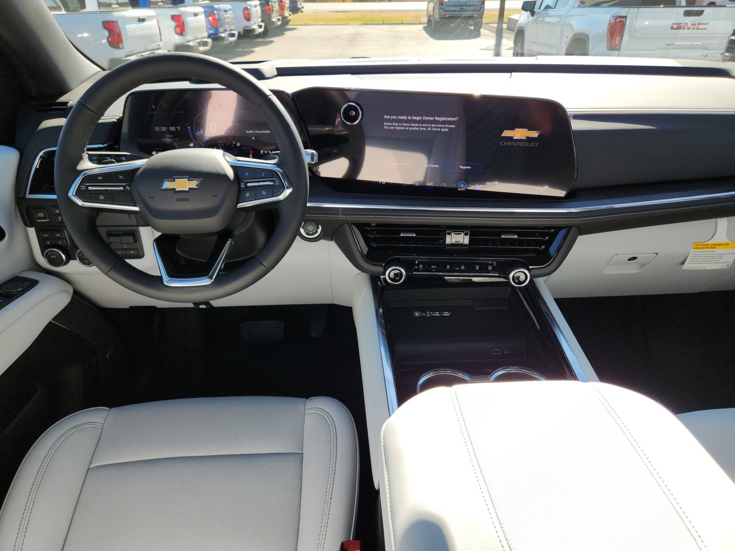 New 2026 Chevrolet Suburban Premier image 9