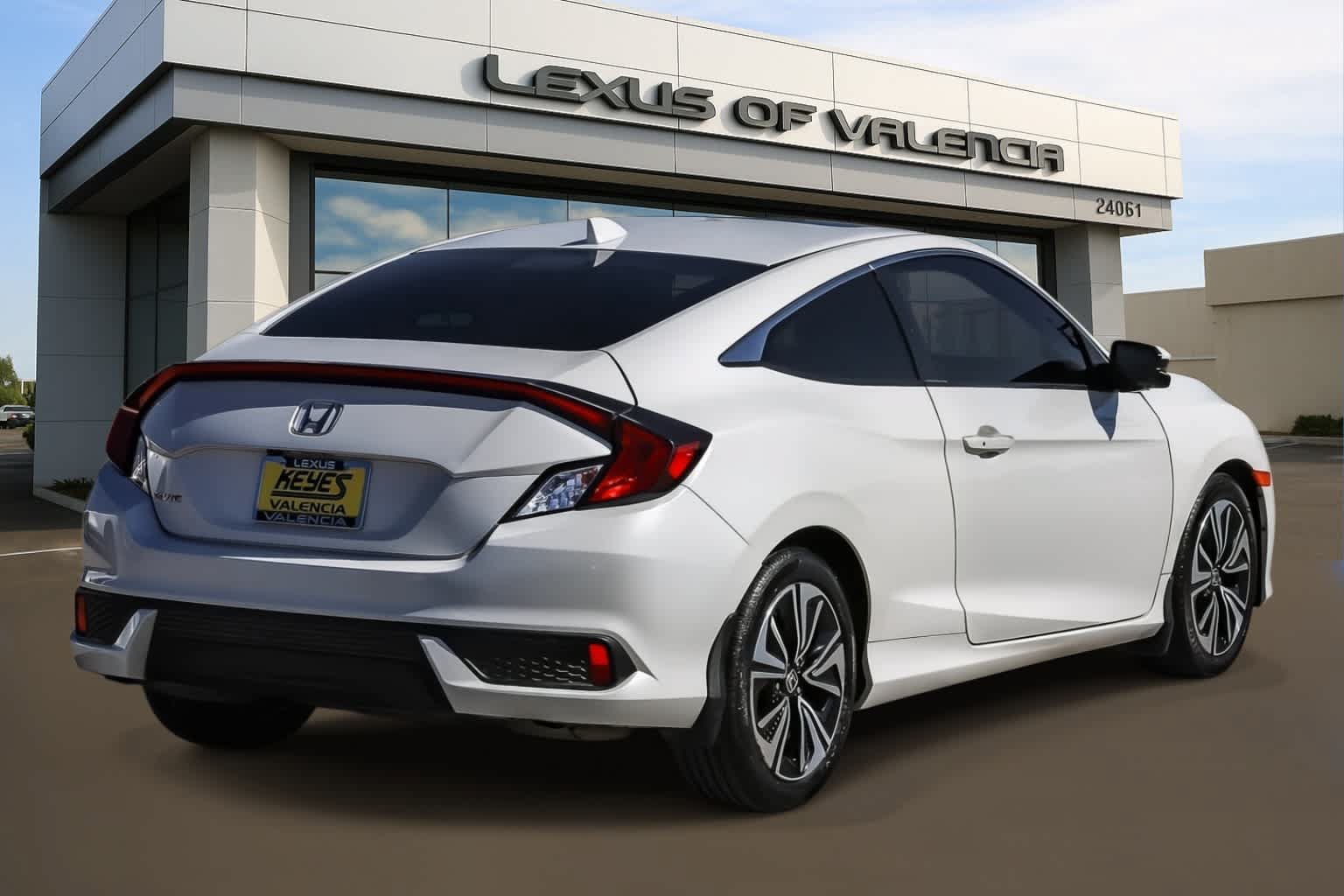 Used 2016 Honda Civic EX-T image 4