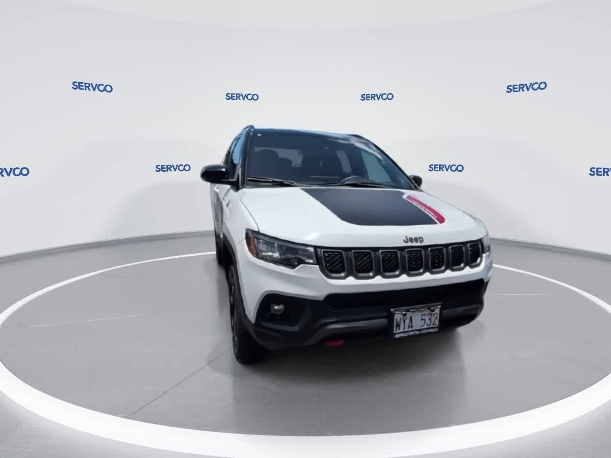 Used 2024 Jeep Compass Trailhawk AWD/4WD image 3