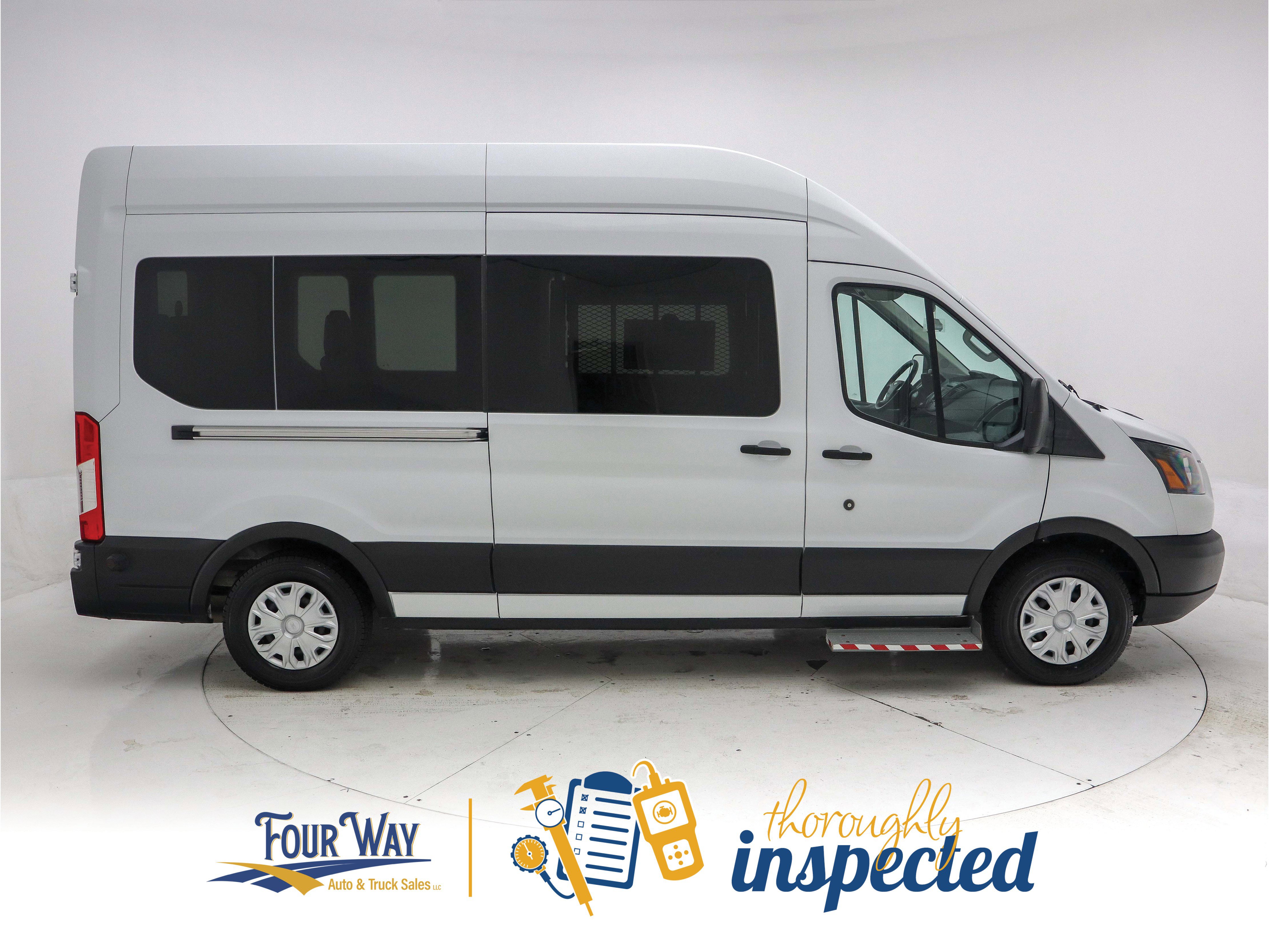 Used 2019 Ford Transit 350 XL image 3