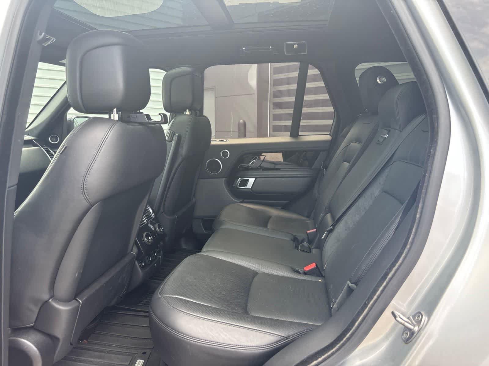 Used 2019 Land Rover Range Rover HSE AWD/4WD image 8