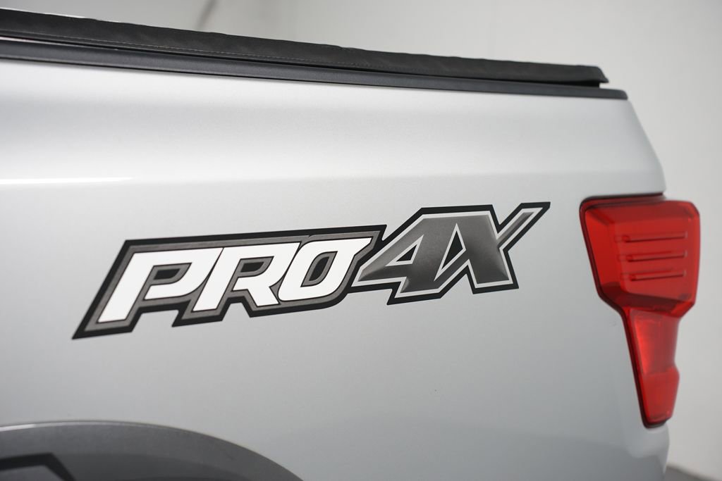 Used 2018 Nissan Titan PRO-4X w/ Pro-4x Utility Package image 11