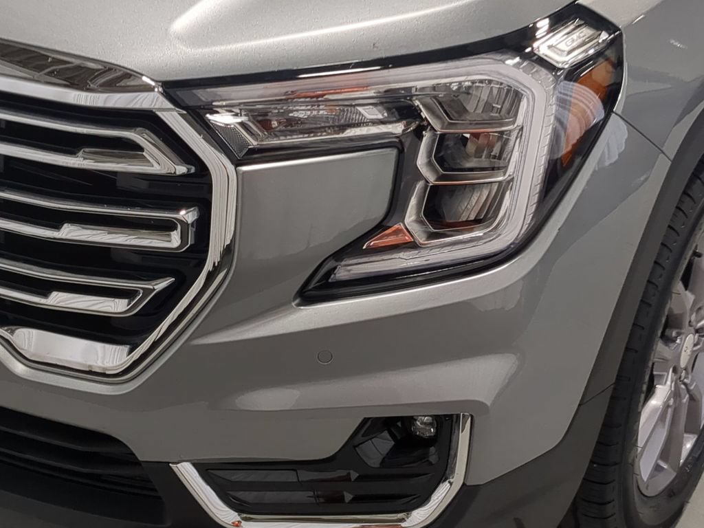 Used 2024 GMC Terrain SLT w/ Infotainment Package II AWD/4WD image 14
