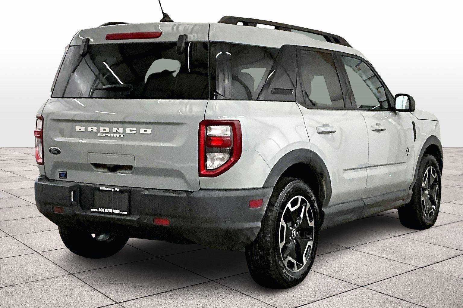 Used 2023 Ford Bronco Sport Outer Banks w/ Tech Package image 11