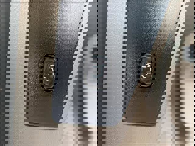 Used 2015 Chrysler Town & Country Limited Platinum image 24