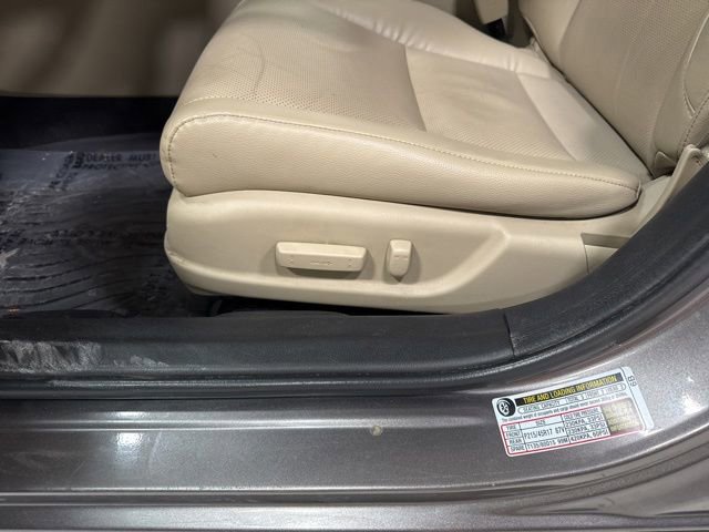 Used 2014 Acura ILX w/ Technology Package FWD image 7