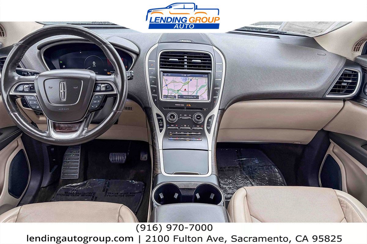 Used 2020 Lincoln Nautilus Reserve image 11