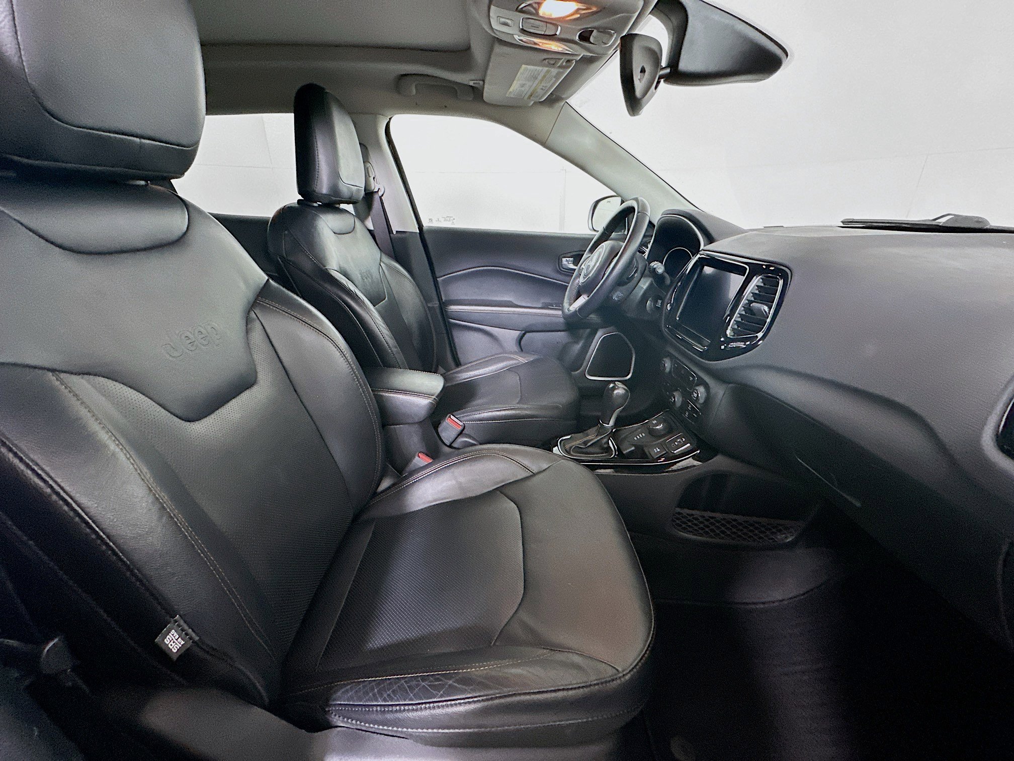 Used 2017 Jeep Compass Limited w/ Navigation Group image 32