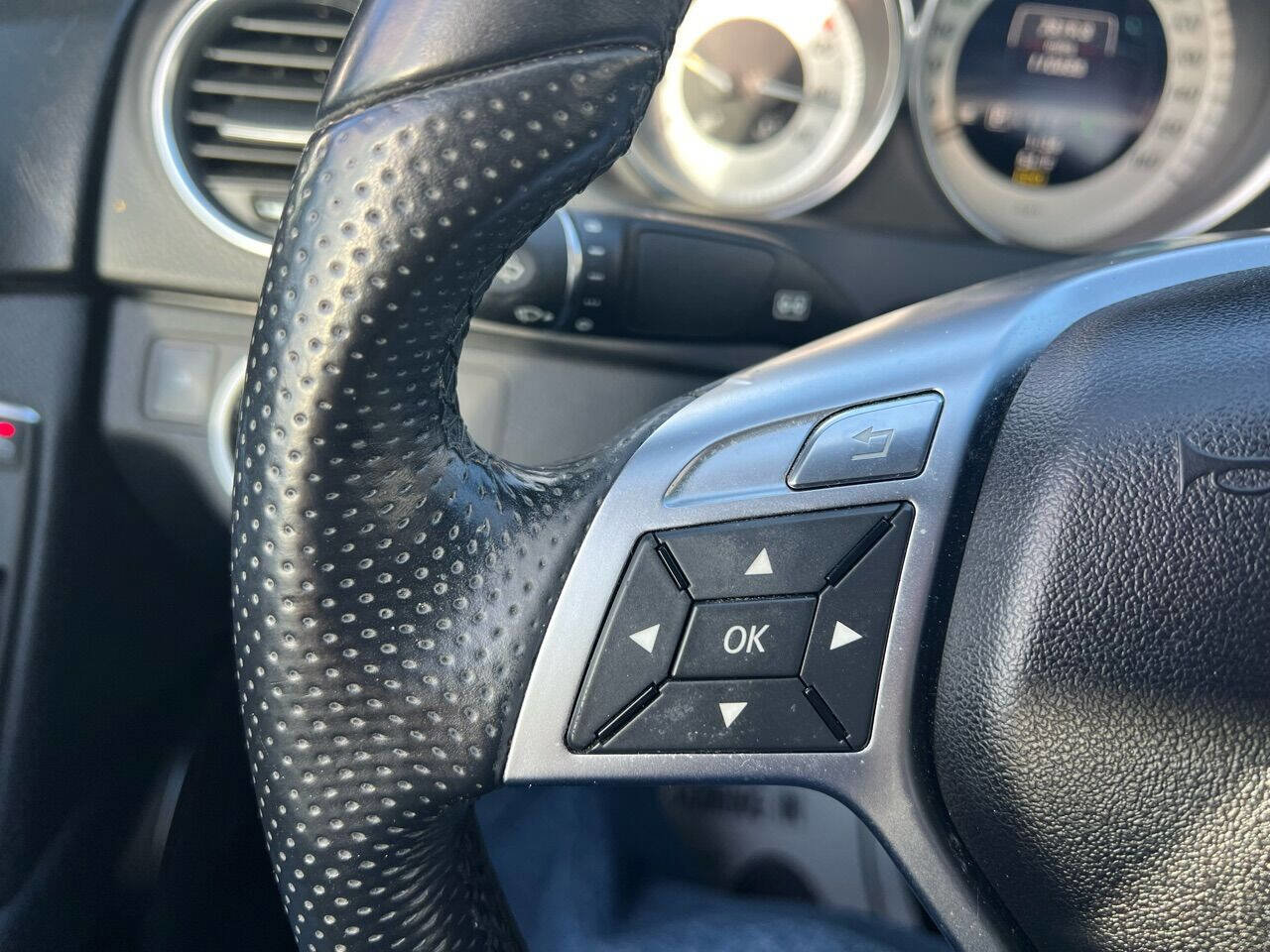 Used 2013 Mercedes-Benz C 300 4MATIC Sedan image 26