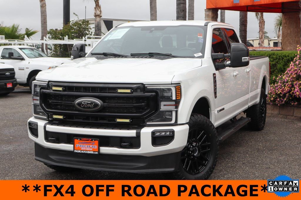 Used 2022 Ford F350 Lariat w/ Black Appearance Package image 4