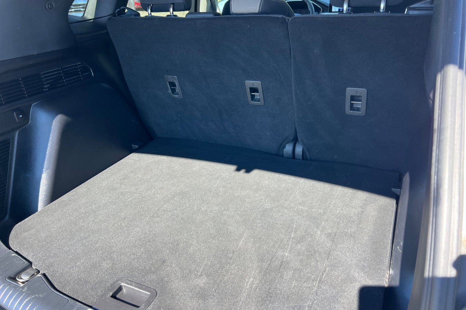 Certified 2022 Ford Escape SE w/ SE Sport Appearance Package image 16