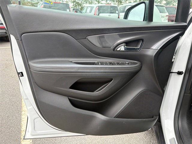 Used 2022 Buick Encore Preferred w/ Safety Package image 10