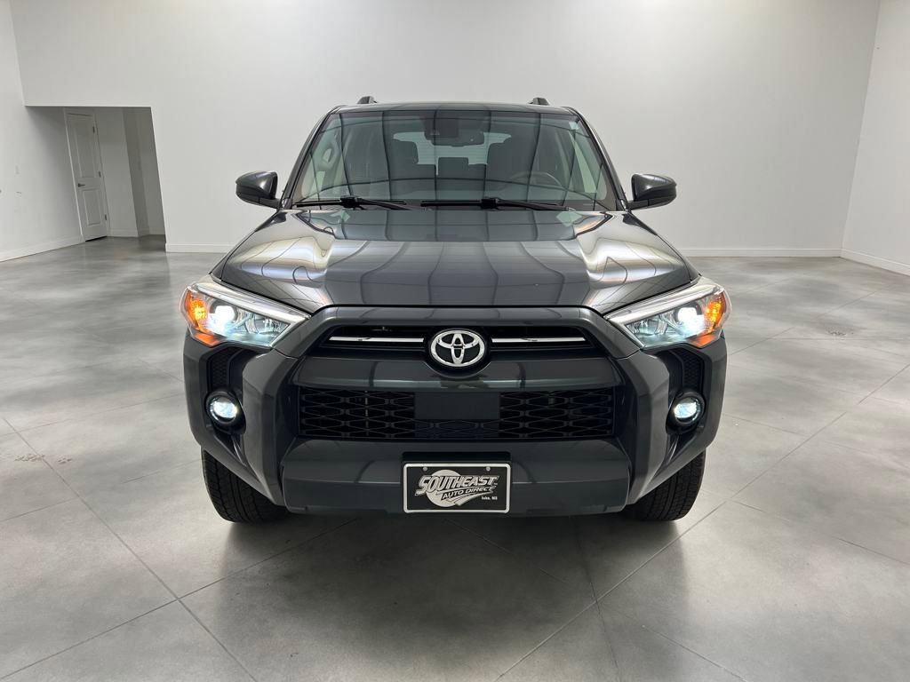 Used 2024 Toyota 4Runner SR5 image 2