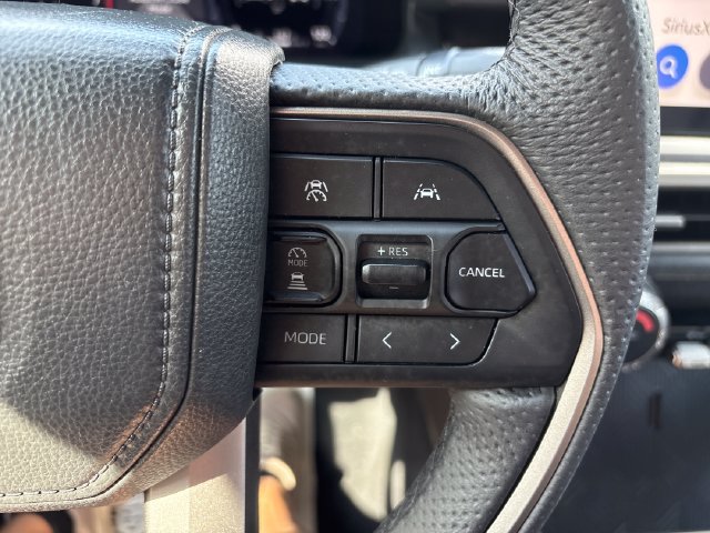 Used 2025 Toyota Tacoma TRD Sport AWD/4WD image 11