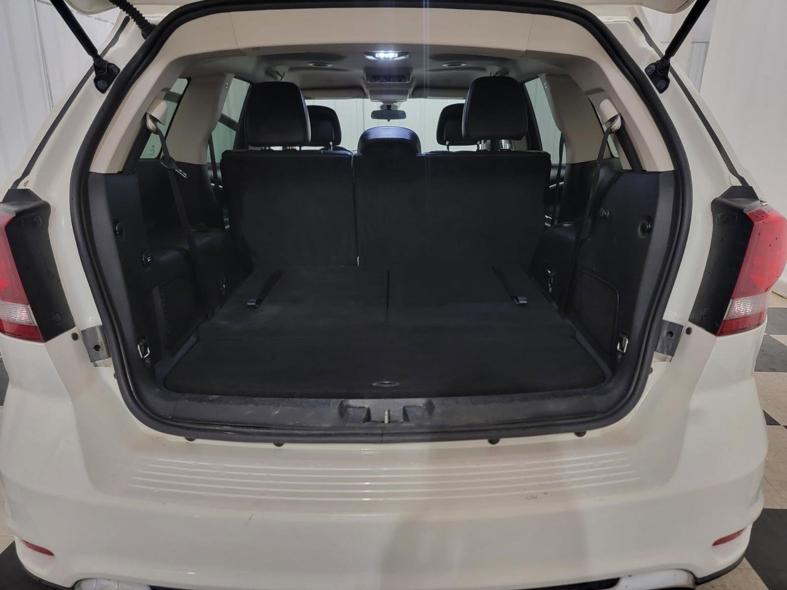 Used 2018 Dodge Journey Crossroad image 23