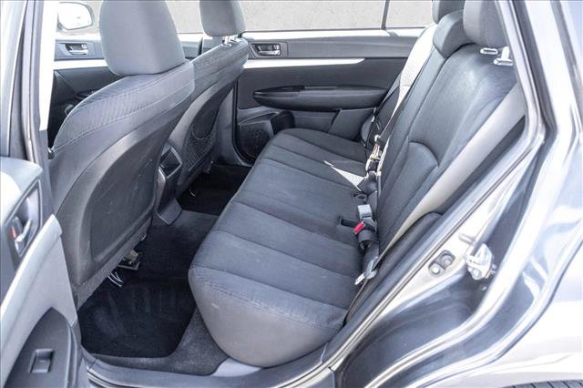 Used 2010 Subaru Outback 2.5i AWD/4WD image 19