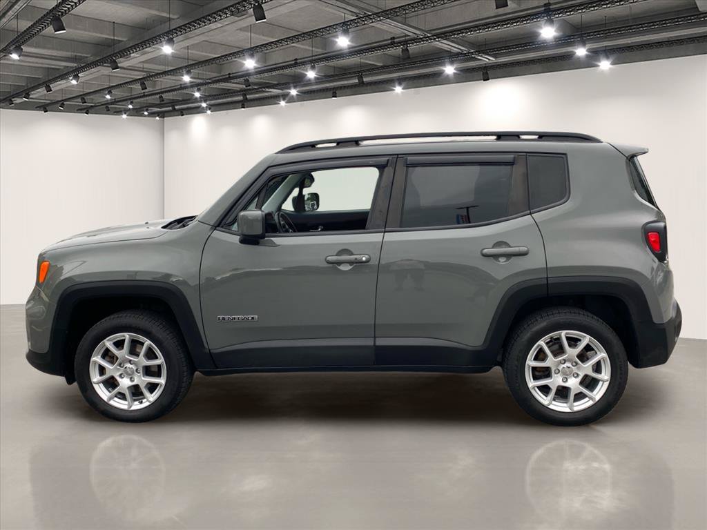 Used 2020 Jeep Renegade Latitude w/ Cold Weather Group AWD/4WD image 4
