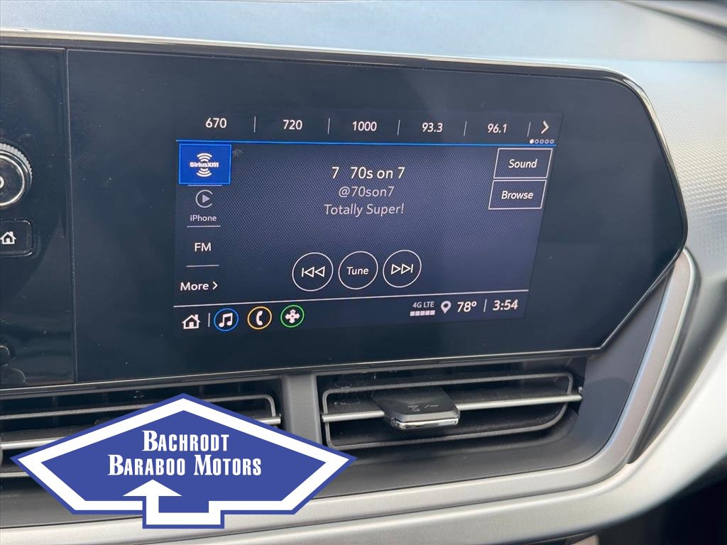 Used 2024 Chevrolet Trax RS w/ Driver Confidence Package image 24