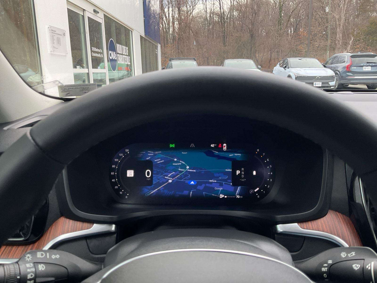 Certified 2025 Volvo S60 B5 Plus AWD/4WD image 18