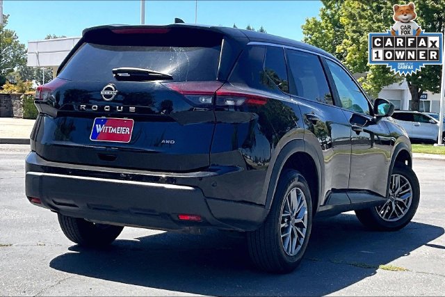Used 2024 Nissan Rogue S AWD/4WD image 12