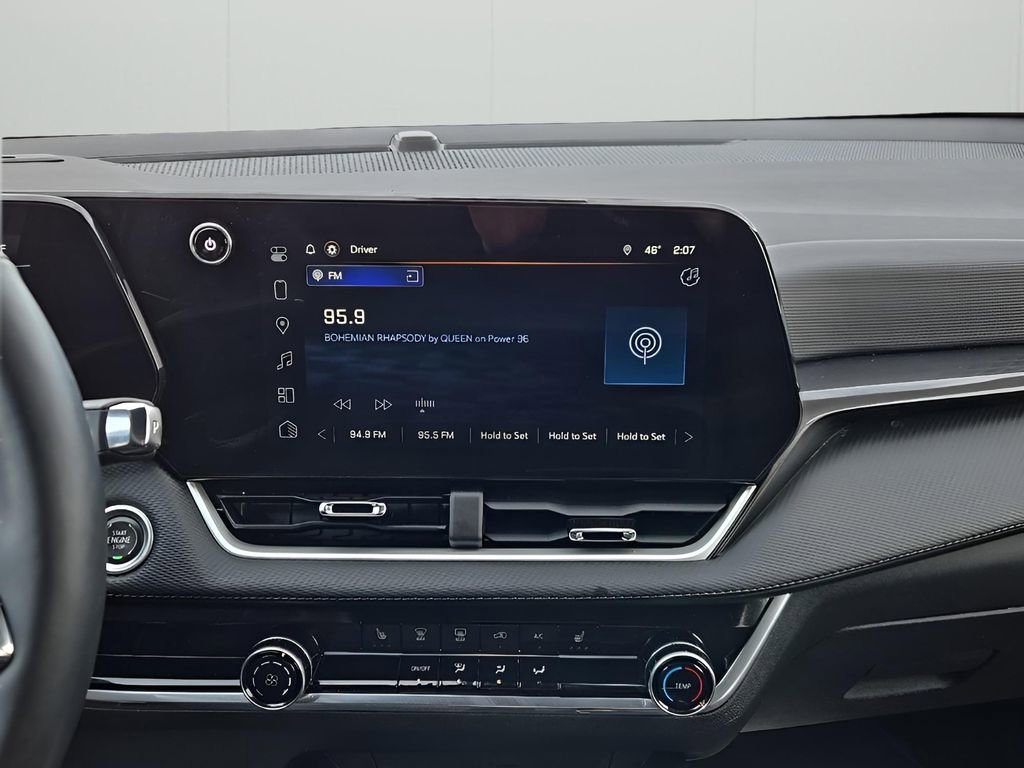 Used 2025 Chevrolet Equinox LT image 23