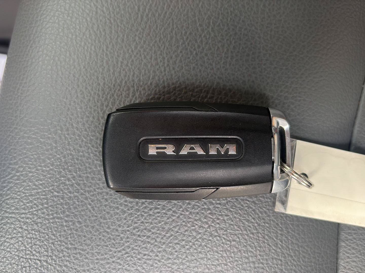 Used 2025 RAM 2500 Tradesman AWD/4WD image 33