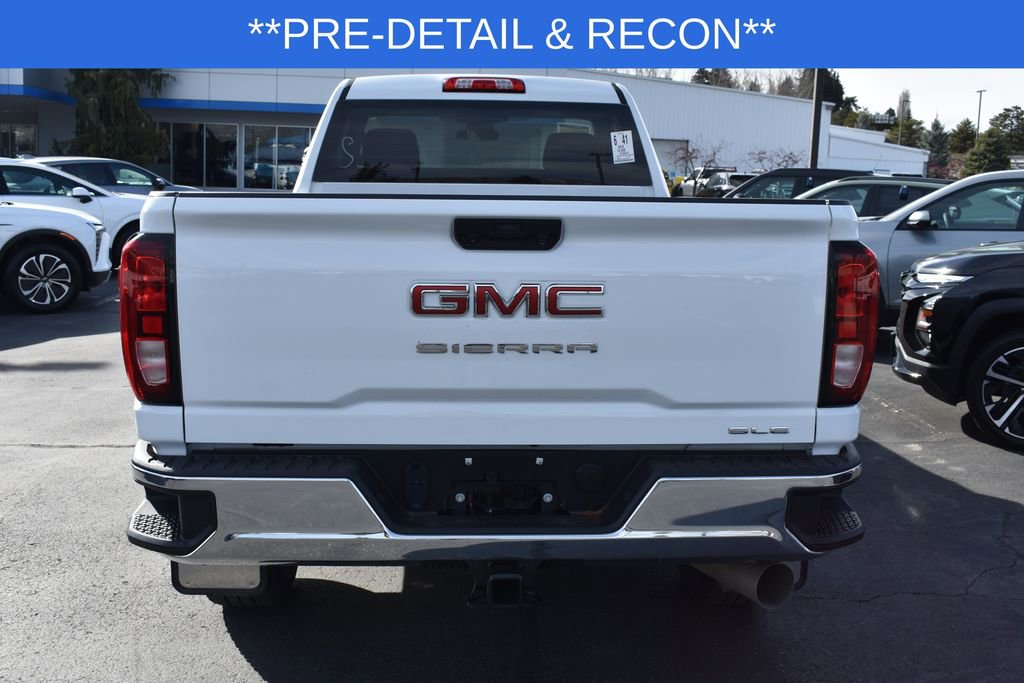 Used 2024 GMC Sierra 3500 SLE w/ SLE Convenience Package image 4