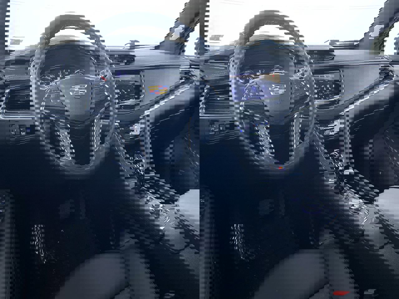 Certified 2023 Cadillac XT5 Premium Luxury w/ LPO, Floor Liner Package image 2