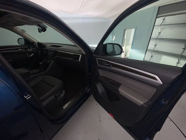 Used 2023 Volkswagen Atlas SE w/ Panoramic Sunroof Package AWD/4WD image 25