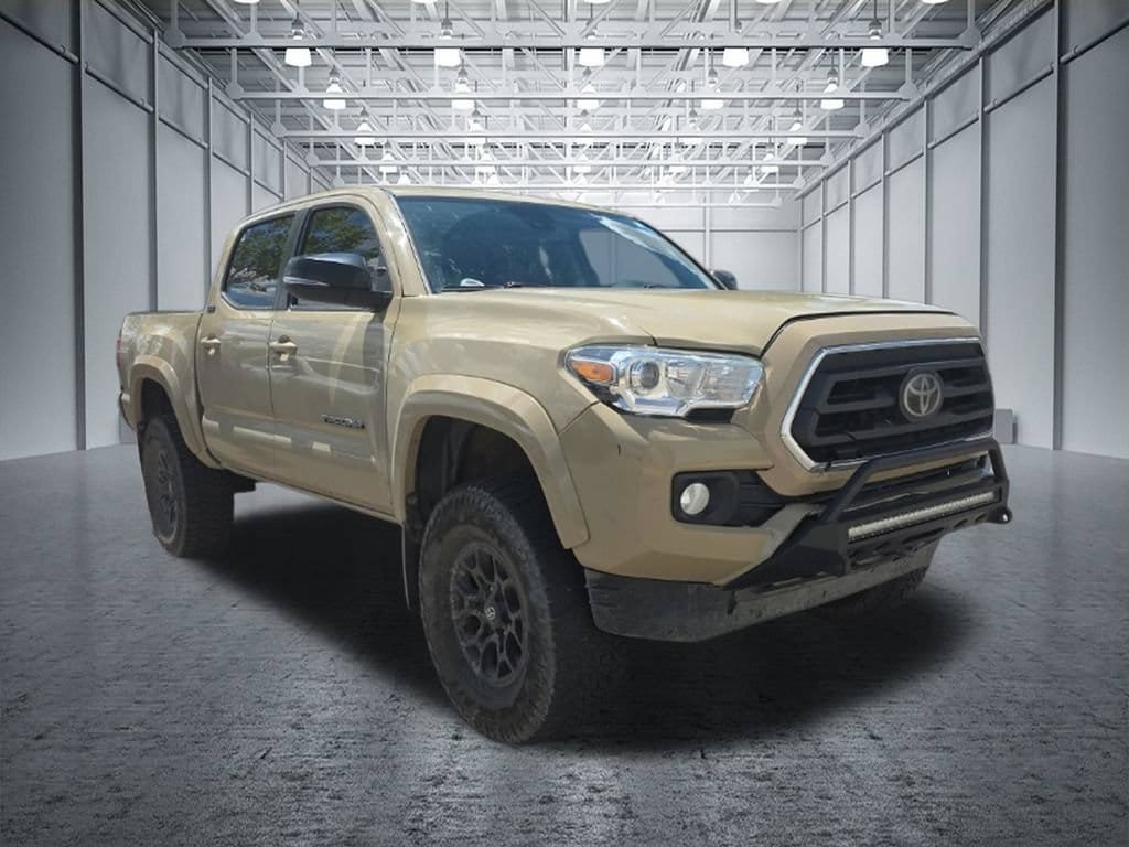 Used 2020 Toyota Tacoma SR5 AWD/4WD image 10