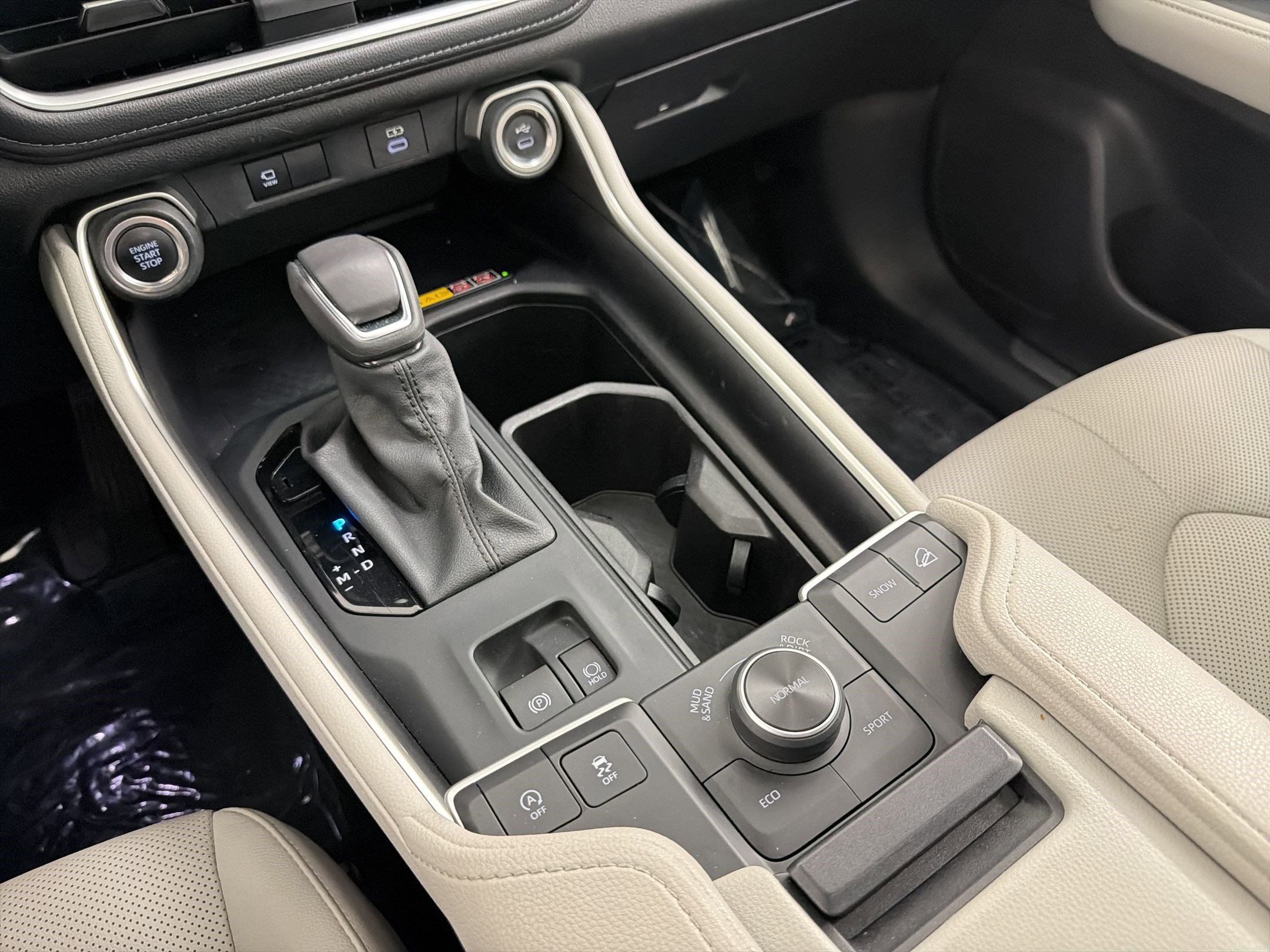 Used 2024 Toyota Grand Highlander Platinum image 17