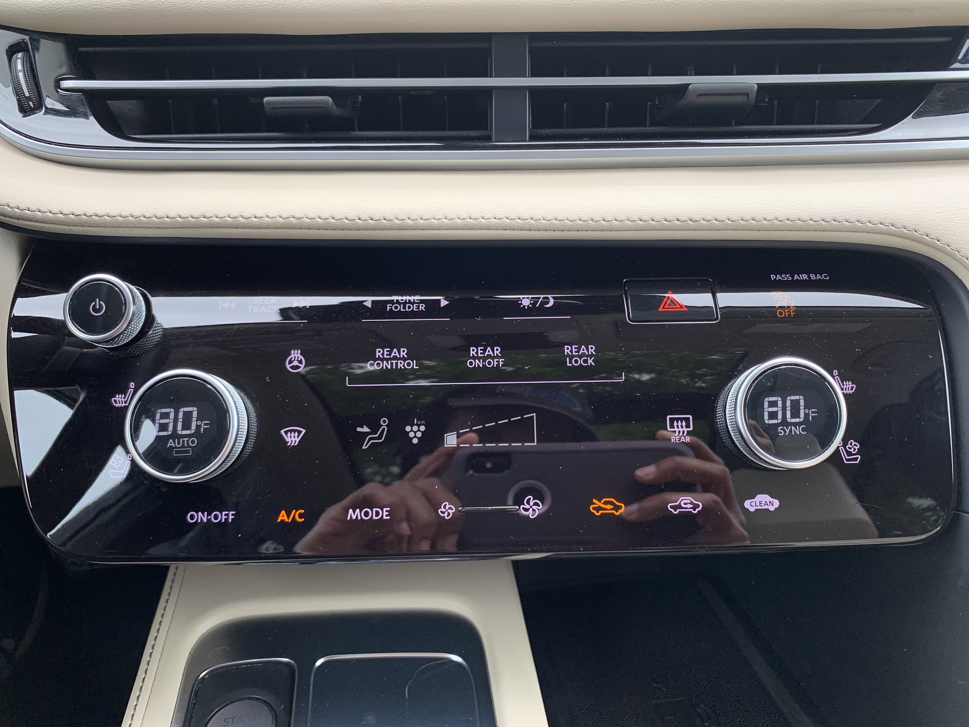 Used 2022 INFINITI QX60 Sensory w/ Vision Package AWD/4WD image 29