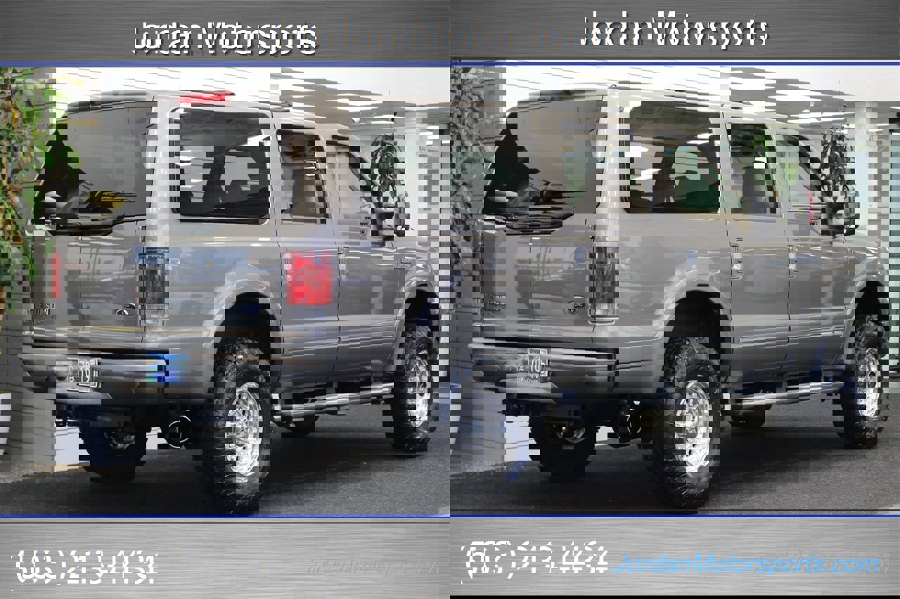 Used 2005 Ford Excursion Limited image 7