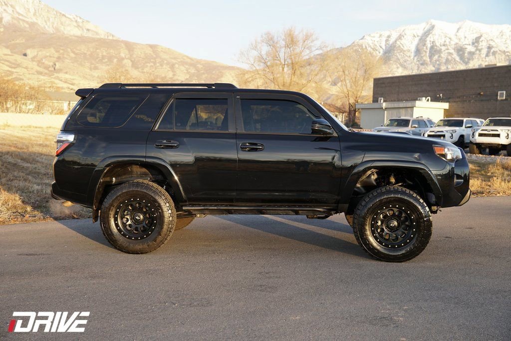 Used 2022 Toyota 4Runner TRD Off-Road Premium w/ Moonroof Package image 12