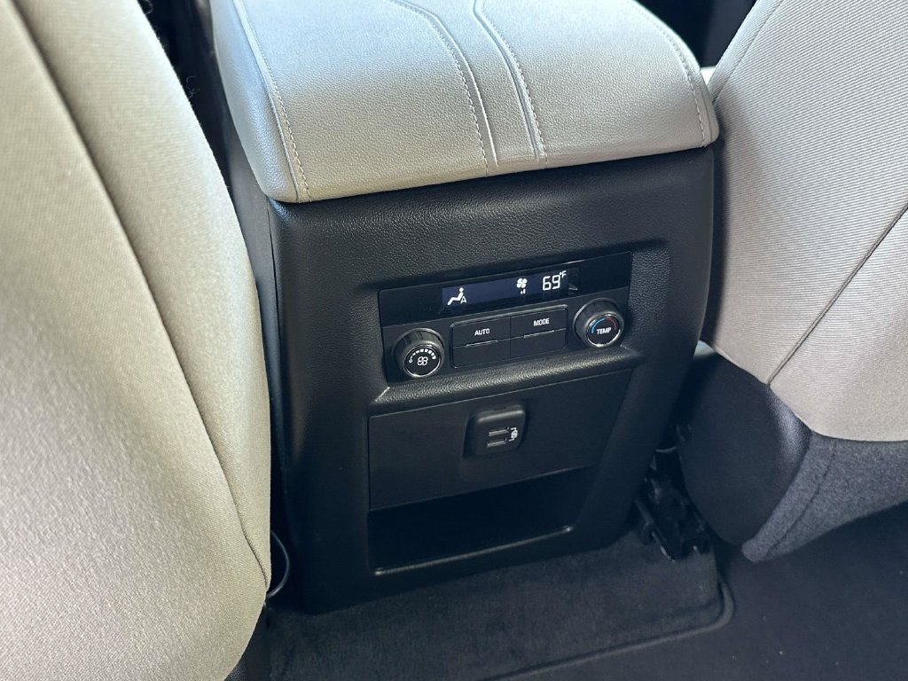 Used 2023 Chevrolet Traverse LS w/ Midnight/Sport Edition FWD image 12