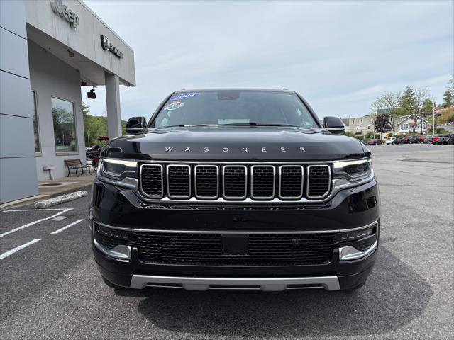 Certified 2024 Jeep Wagoneer Series II w/ Flexible Seating Group AWD/4WD image 4