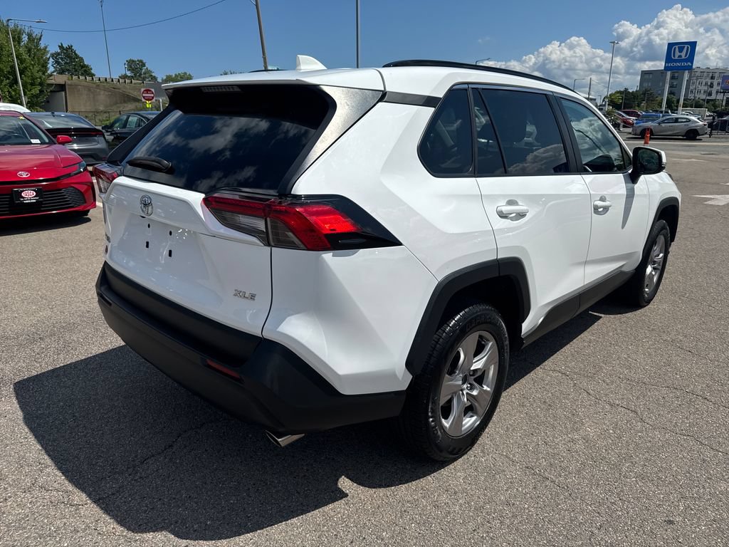 Used 2023 Toyota RAV4 XLE FWD image 8