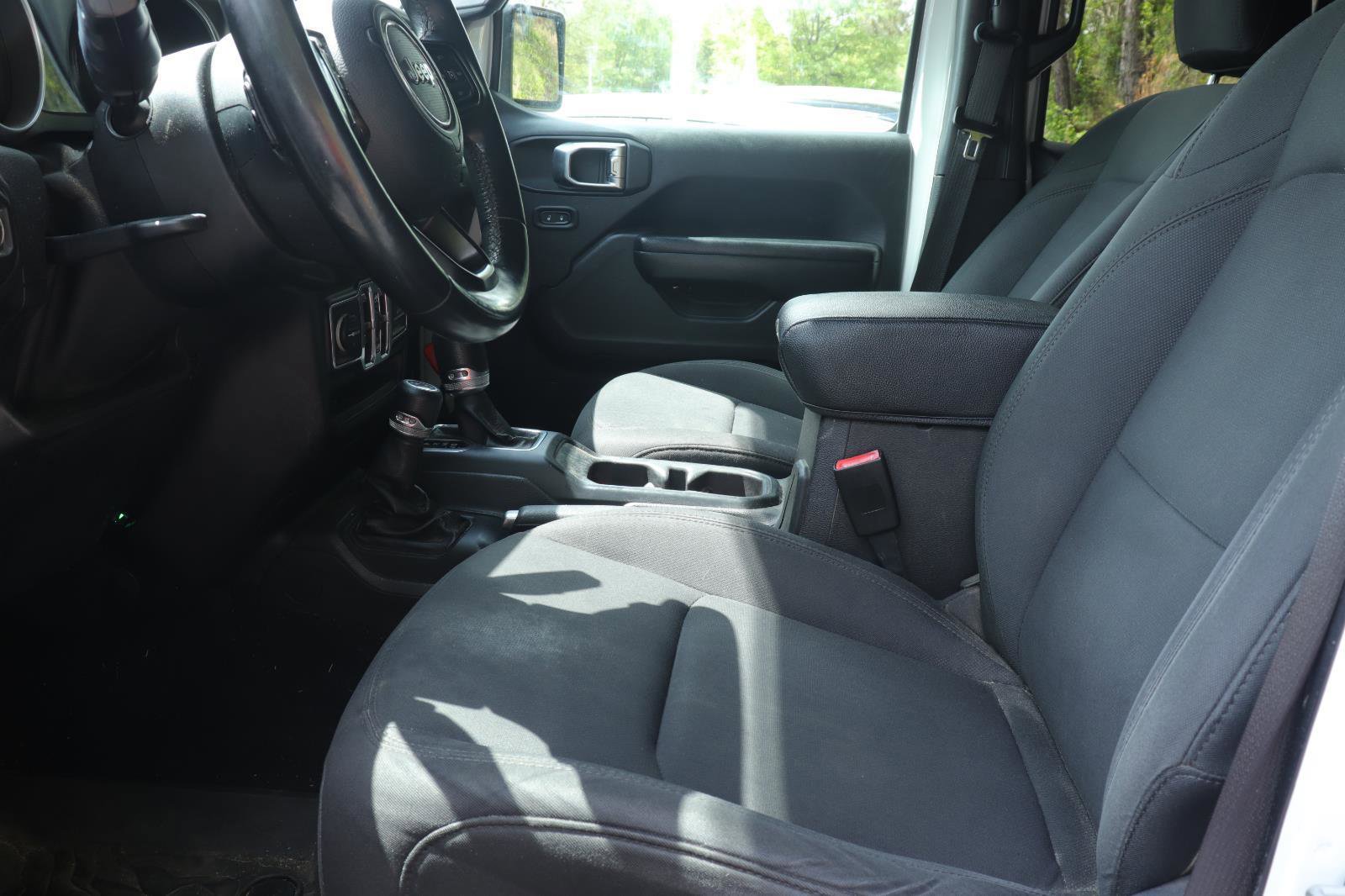 Used 2018 Jeep Wrangler Unlimited Sport S image 8