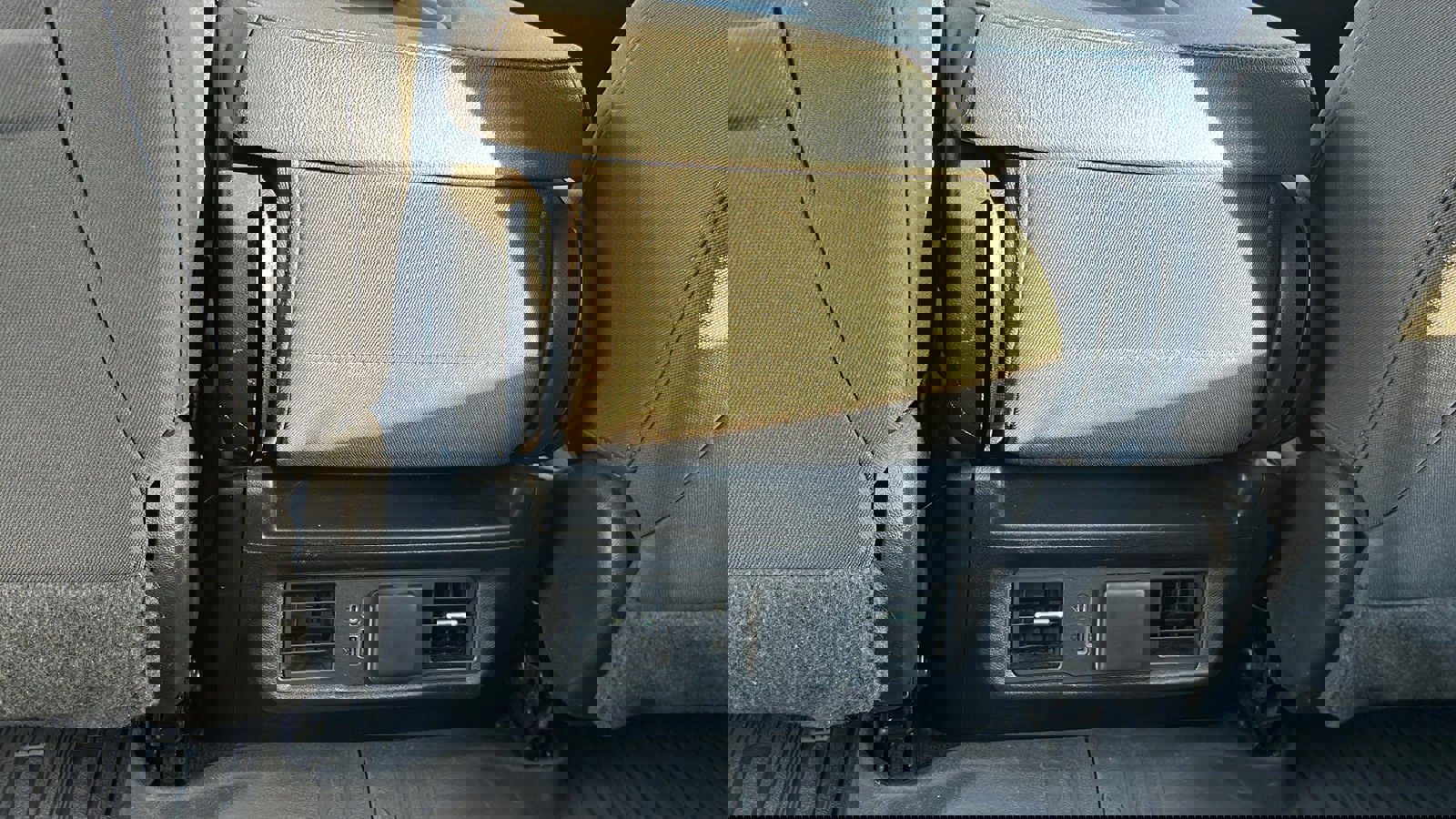 Used 2023 GMC Sierra 1500 Elevation image 32