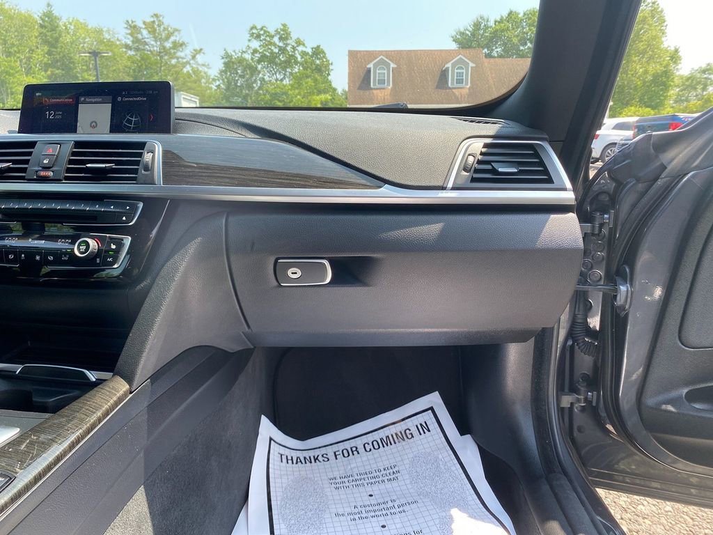 Used 2018 BMW 330i Gran Turismo xDrive image 29