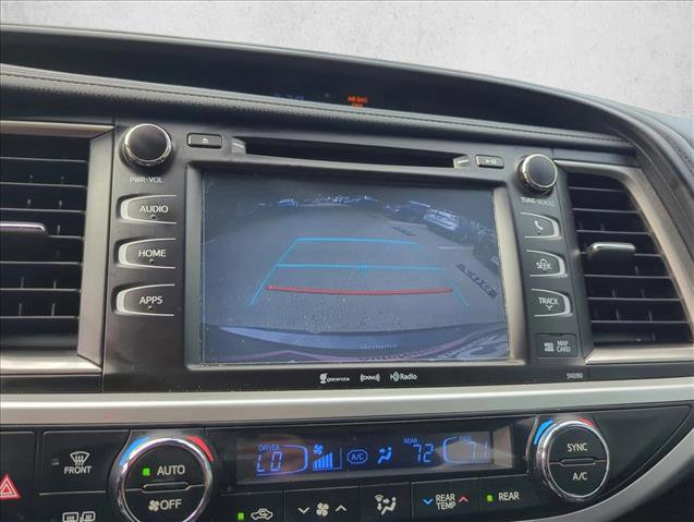 Certified 2019 Toyota Highlander SE FWD image 22