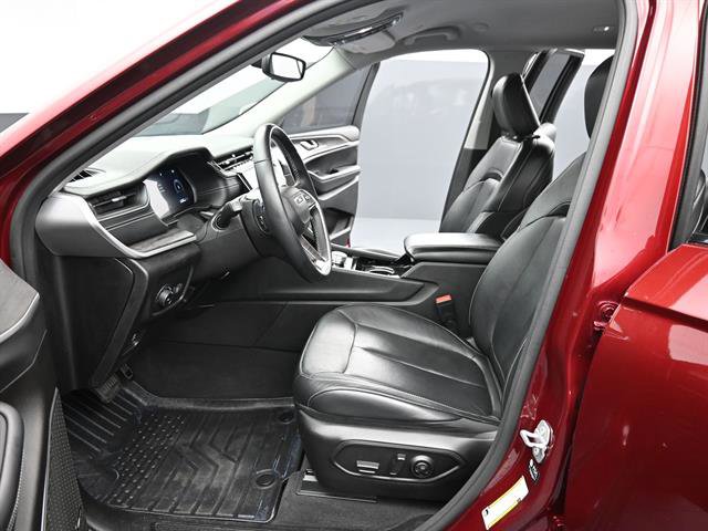 Used 2022 Jeep Grand Cherokee L Limited AWD/4WD image 16