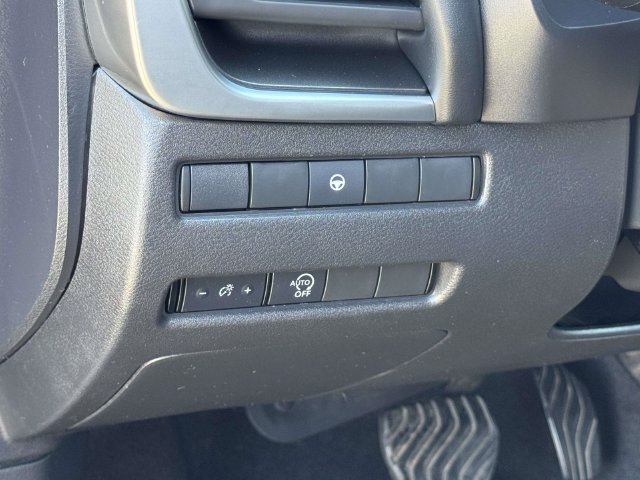 Used 2023 Nissan Rogue SV AWD/4WD image 23