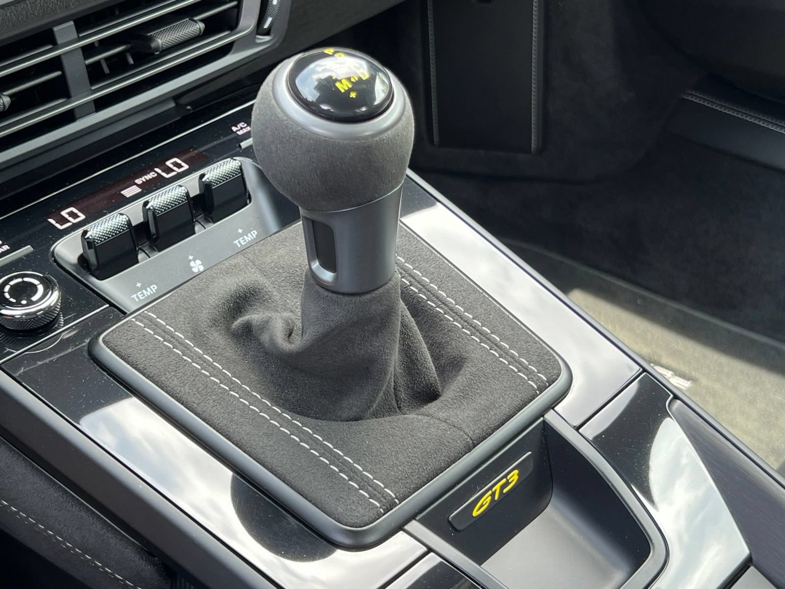 Certified 2022 Porsche 911 GT3 RWD image 31