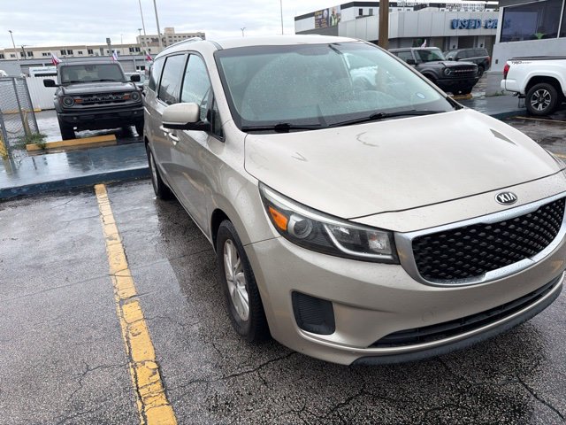 Used 2015 Kia Sedona LX FWD image 3