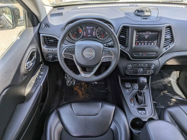 Used 2019 Jeep Cherokee Latitude Plus image 16