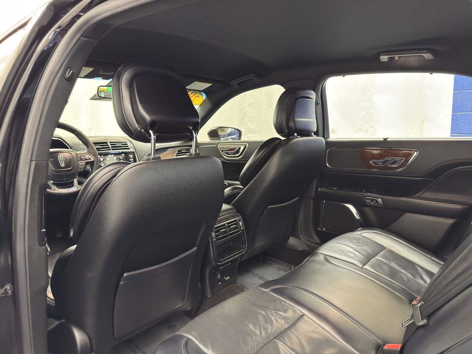 Used 2019 Lincoln Continental AWD w/ Equipment Group 500A image 27