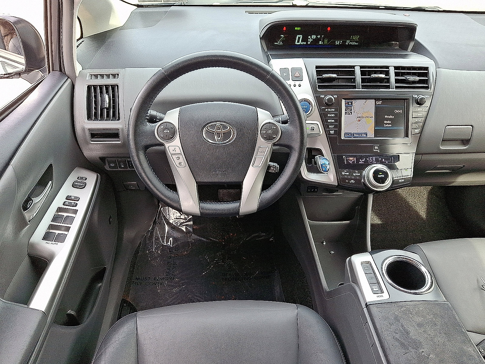 Used 2014 Toyota Prius V Five image 13