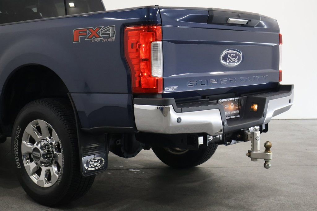 Used 2019 Ford F350 Lariat w/ Chrome Package image 10
